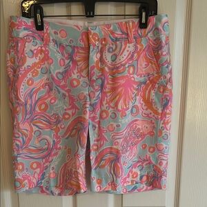 Lilly a Pulitzer Colorful Women's Shorts size 6
